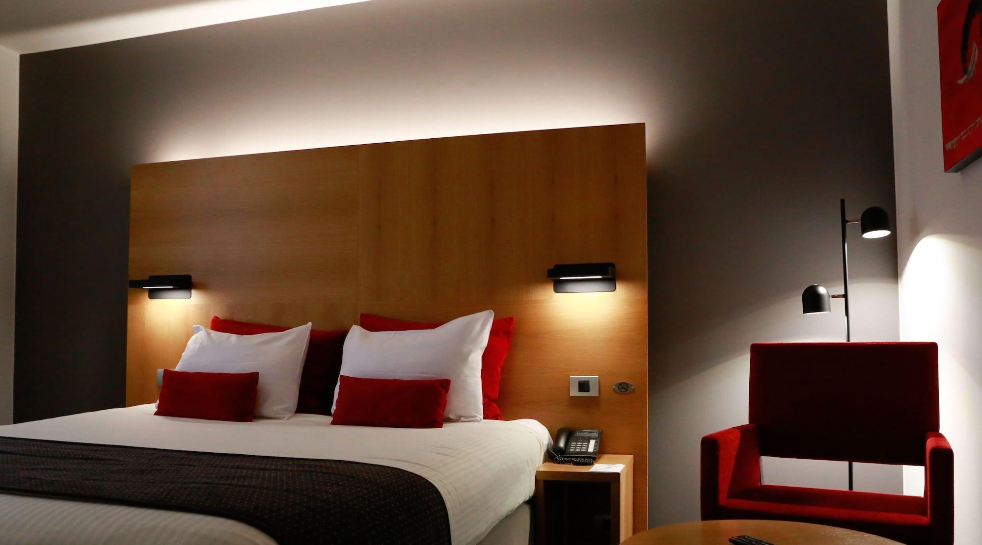 Hotel De La Couronne 3*